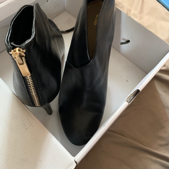 Black Aldo Heeled Booties - Picture 5 of 5